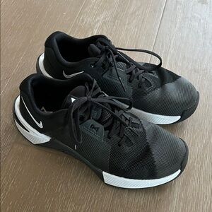 Nike Metcon 10 Black and White Athletic Women’s Shoes